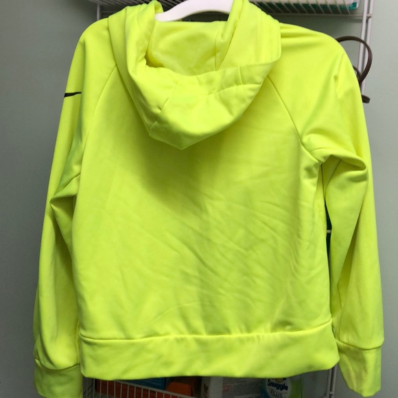 Nike lightweight jacket - Picture 3 of 3